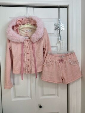 Cute Kawaii Set, Pink Faux-Fur Trim Knit Jacket & Shorts Set, NWT